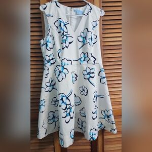 Draper James “Love Circle” Dress – Willow White Blue Floral – Size 14 – EUC